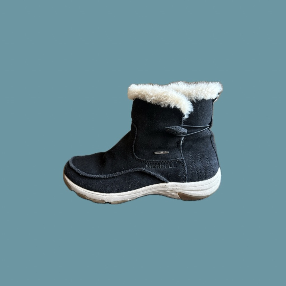 Merrell Women's Black and Cream Winter Boots
